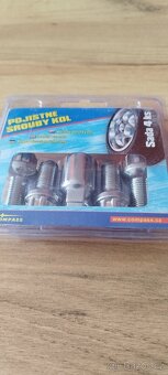 Pojistné šrouby kol - 4