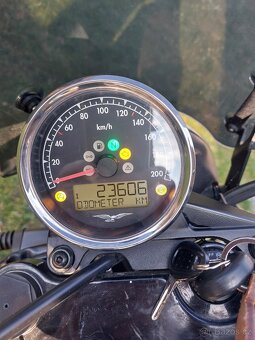 Moto Guzzi V7 lllStone - 4