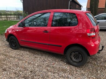 VW Fox 1.2 HTP 40kW, rok 2005 - 4