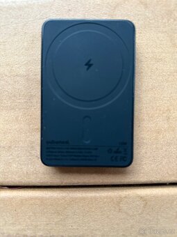 Cubenest Magnetická bezdrátová powerbanka 5000 mAh S1B1-šedá - 4
