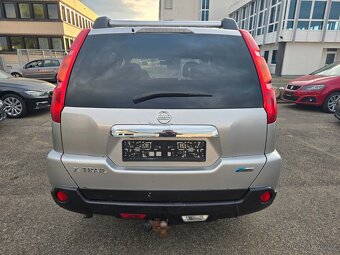 Nissan X-Trail 2,5i LE 4X4 Aut. benzín 124kw - 4