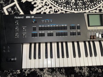 ROLAND BK9 - 4