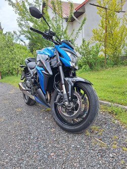 Suzuki GSX-S 1000 - 4