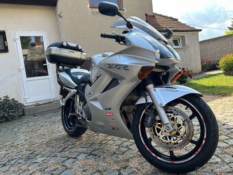 Honda VFR 800 V-Tec - 4