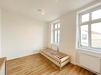 Pronájem bytu 1+kk, 19 m² - 4