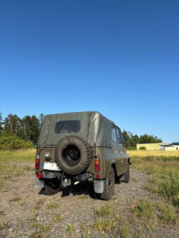UAZ 469 BI - 4