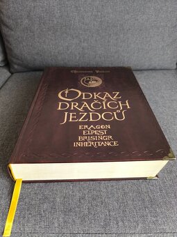 Odkaz dračích jezdců - KOMPLET DE LUXE- 4 knihy v jedné - 4