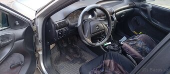 OPEL ASTRA1.6I GLS1994 funkční vůz125000km SEDAN stř.metal. - 4