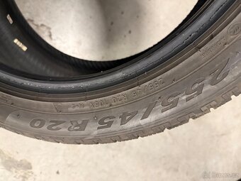 prodám zimní 225/65/17 Nokian - 4