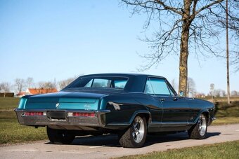Buick Riviera z roku 1965 Pro Touring - 4