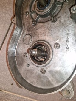 Polomotor babetta 210 - 4