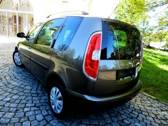 ŠKODA ROOMSTER 1,2 TSi 63 KW TOP STAV FACELIFT - 4
