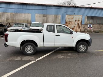 ISUZU D-MAX - 4
