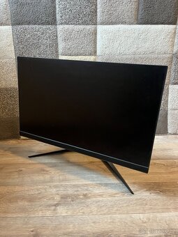 herní PC, monitor, klávesnice - 4