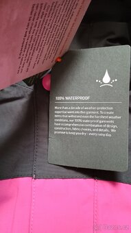 Didriksons kure rostoucí zimní parka vel.140 - 4