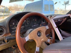 Mercedes 107 sl - 4