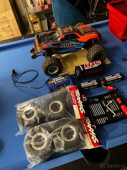 Traxxas Maxx - 4