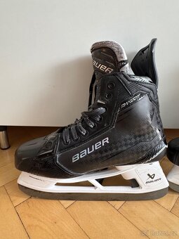 Hokejové brusle - 4