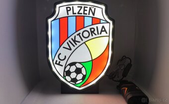 Prodám nové logo FC Viktoria Plzeň s podsvětlením. - 4