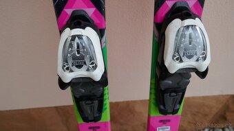 DÍVČÍ DĚTSKÉ LYŽE K2 LUV BUG/VÁZÁNÍ MARKER 4.5 - 4