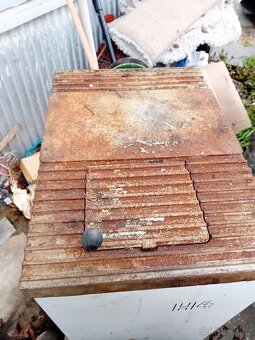 KOTEL LITINOVY NA TUHA PALIVA - 4