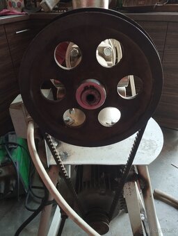 Prodám mlýnek na maso - 4