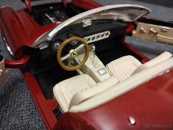 Ferrari 250GT California 1/18 - 4