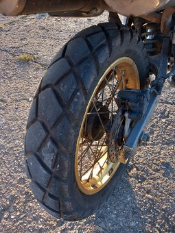 Honda Dominator 650 - 4