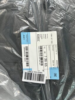 Clony zadních dveří nové BMW X5 E70 - 4