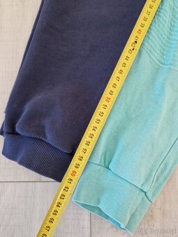 Dvoje tepláky, vel.116 - modré a zelené - 4