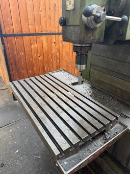 209. Frézka FNGJ32 - 4