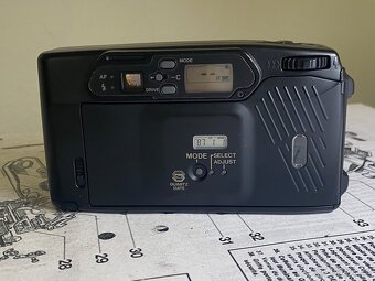 Prodám fotoaparát Pentax Zoom 90 – spolehlivý kompakt s auto - 4