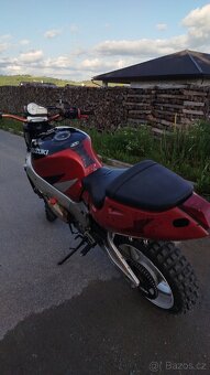 Suzuki GSX-R 750 - 4