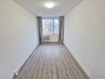Byt 2+kk/Balkon,ul.ALESKA,BILINA - 4