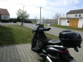 PIAGGIO BEVERLY 500 - 4