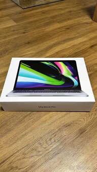 MacBook Pro 13” M2 (2022) – 8GB RAM, 256GB SSD + matný černý - 4