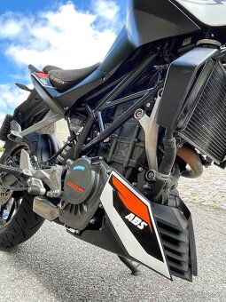 Ktm duke 125 - 4