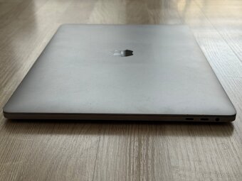 Apple Macbook Pro 15 Touch Bar - Space Gray - 4