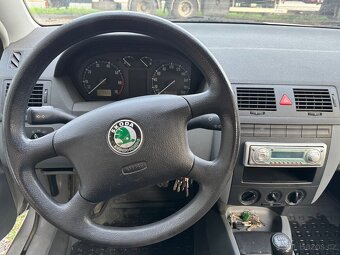 Škoda Fabia 1.0 MPI Junior - 4