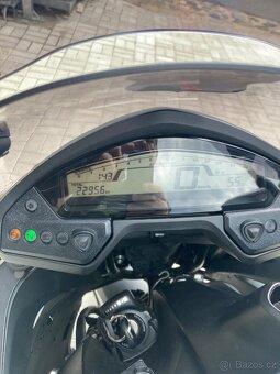 Honda VFR800 Crossrunner - 4