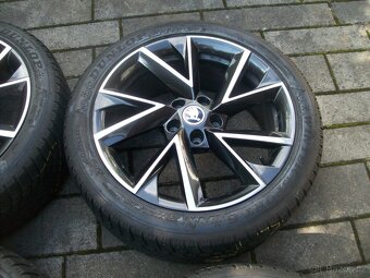 alu Superb3 Passat B8, zimní Dunlop 235.45.18 90% - 4