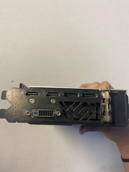 Grafická karta - 4