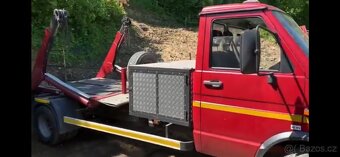 Iveco 59 E 12- nosič kontejneru+ 3 kontejnery - 4
