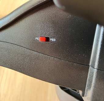 Volant Thrustmaster Ferrari Red Legend Edition - 4