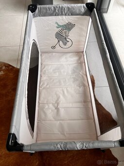 Dětská cestovní postýlka s matrací - 4