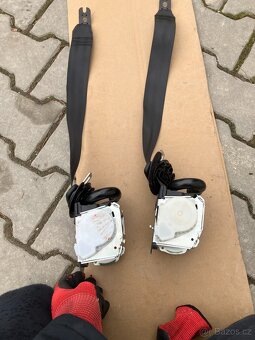 bezpečnostní pásy predni vw golf viii 8 - 4