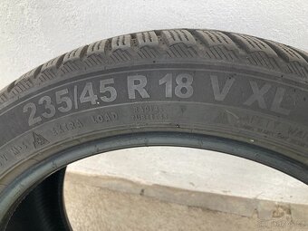 1x zimní penu Semperit Speed-Grip3 235/45 R18 98V XL M+S - 4