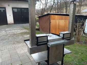 Zahradní velký nerezový gril vyrobený na zakázku - 4