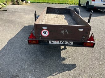 Bržděný vozík 770kg - 4