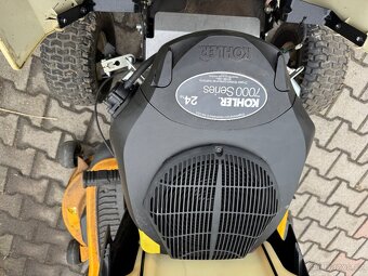 Zahradní traktůrek cub cadet 24 ps - 4